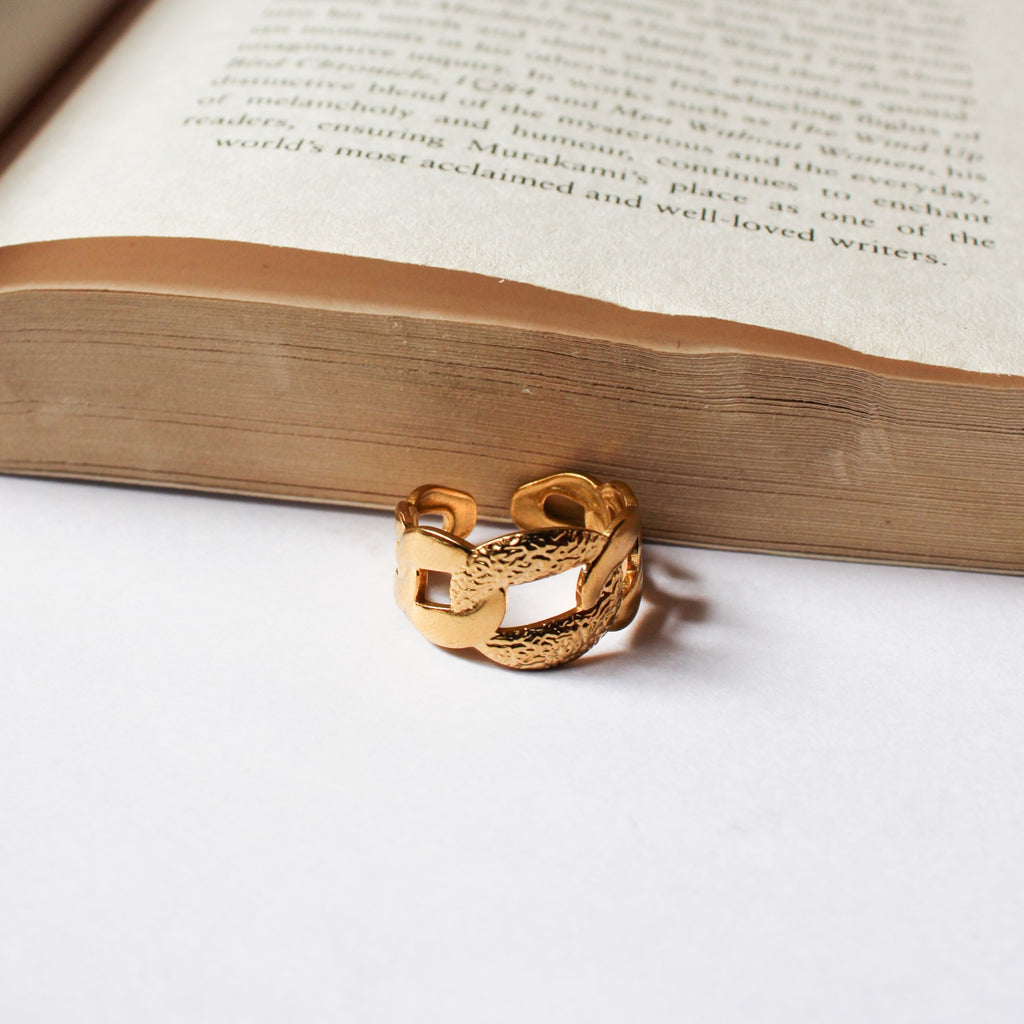Ella Statement Ring
