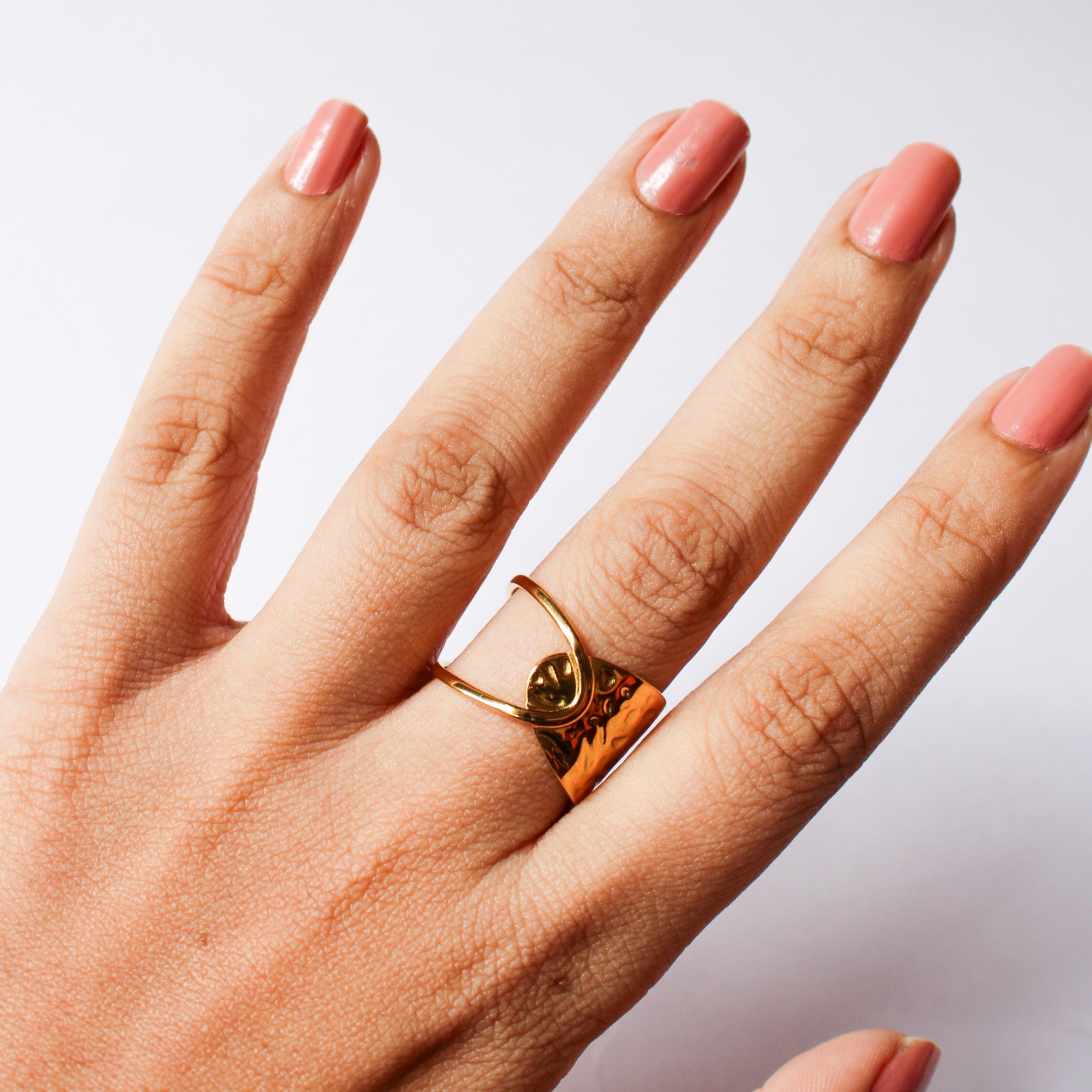 Amara Adjustable Ring