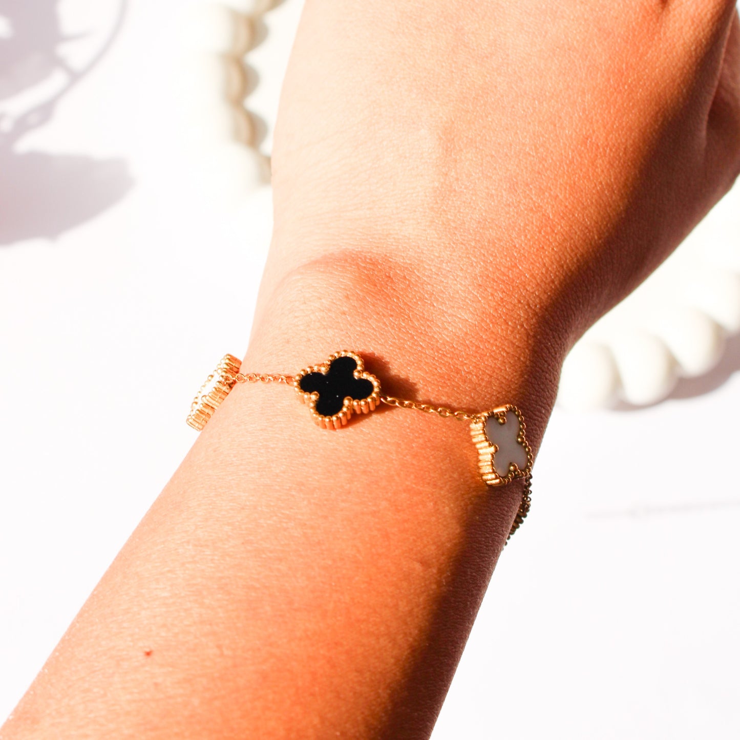 Lia Clover Bracelet - Black & White