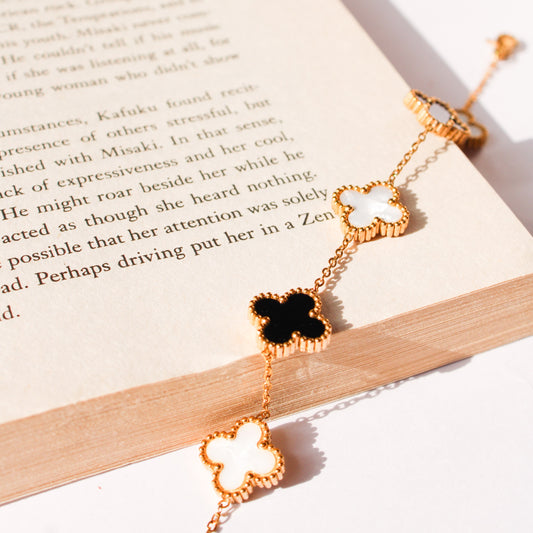 Lia Clover Bracelet - Black & White