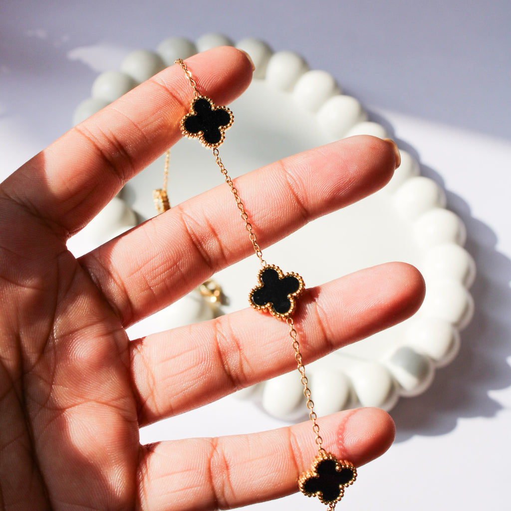 Vera Gold & Black Clover Necklace
