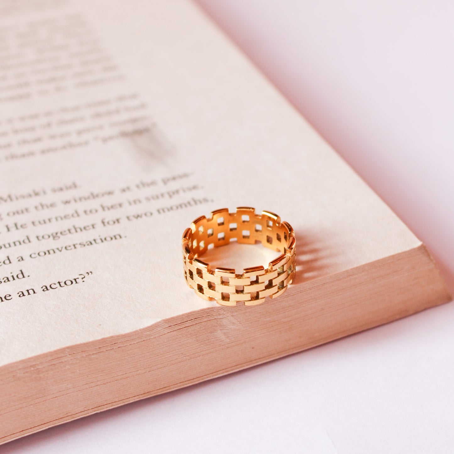Maya Band Ring