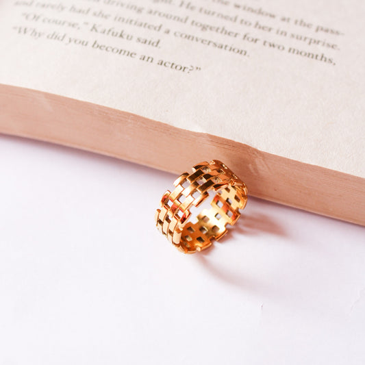 Maya Band Ring