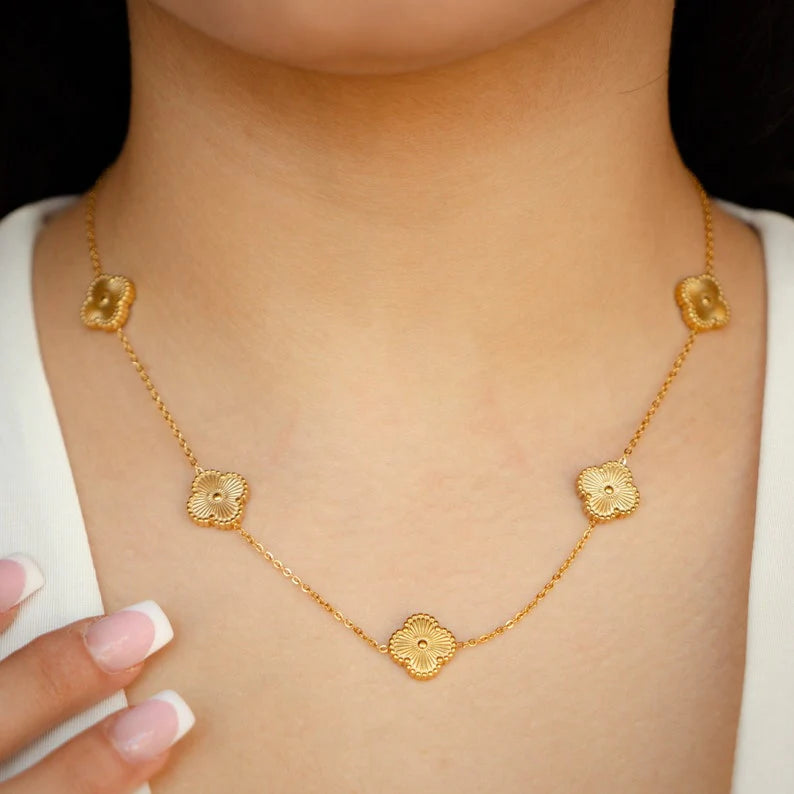 Vera Clover Necklace